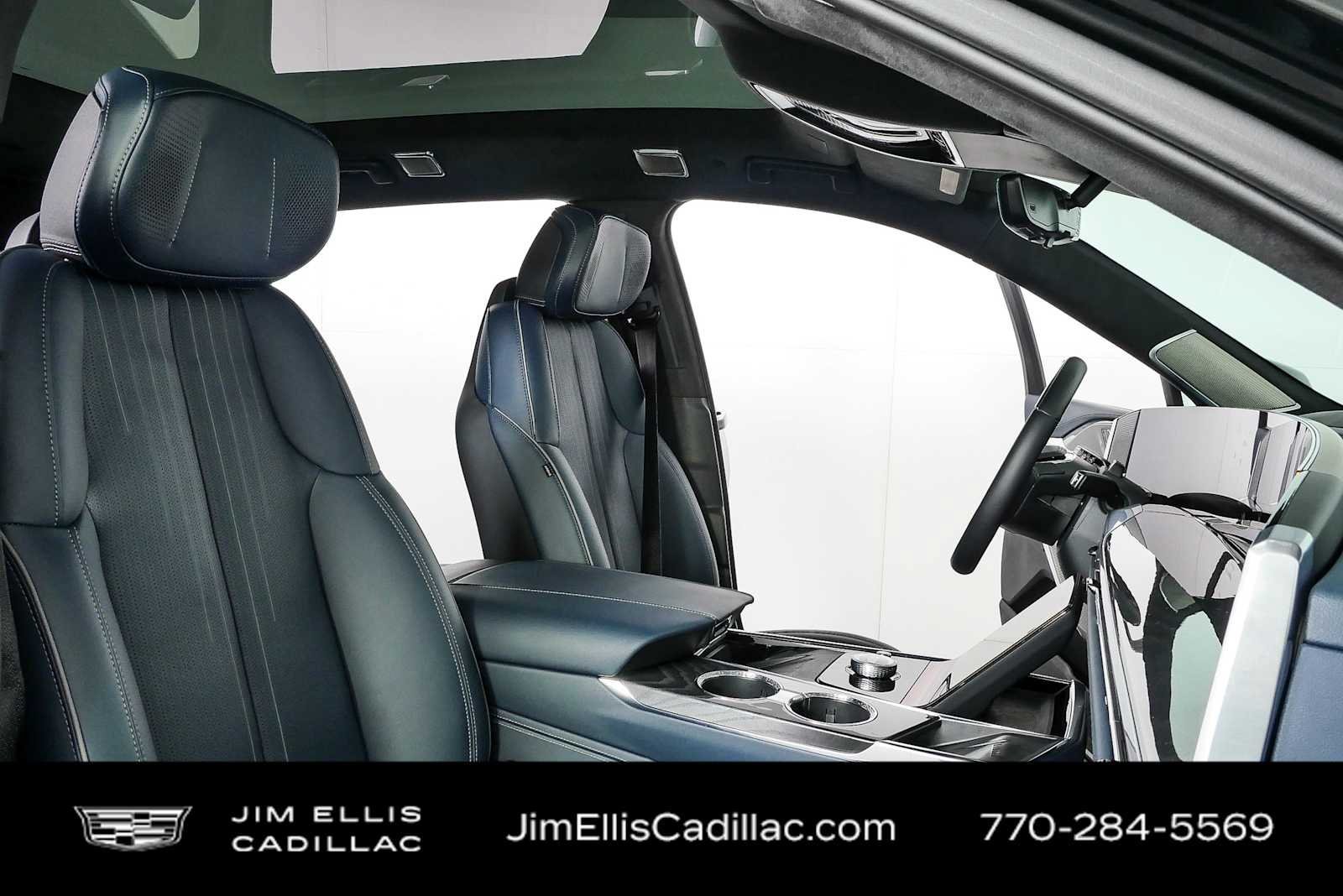 Used 2025 Cadillac Escalade IQ Luxury 2 w/ LPO, Premium Carpet Package AWD/4WD image 24