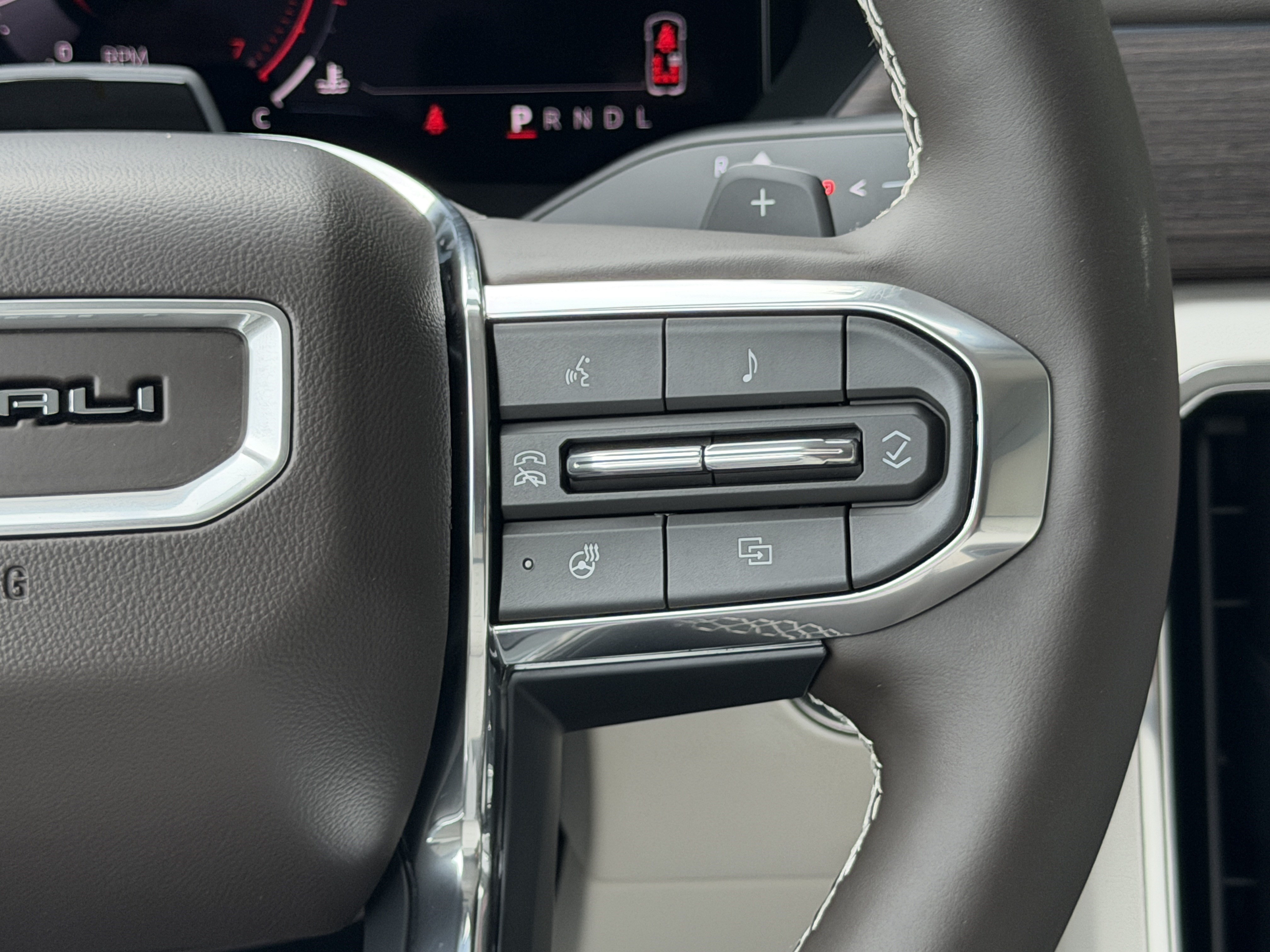 New 2027 GMC Acadia Denali w/ Denali Reserve Package FWD image 36