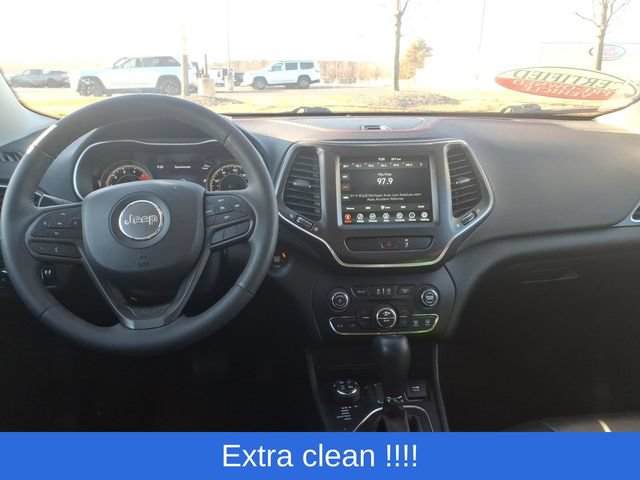 Used 2022 Jeep Cherokee Trailhawk AWD/4WD image 11
