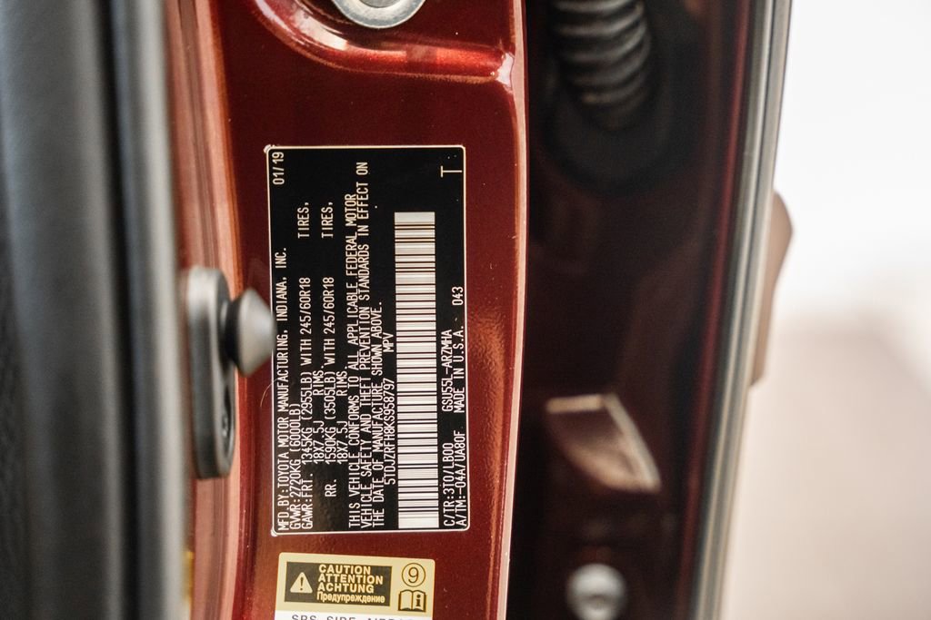 Used 2019 Toyota Highlander XLE image 39