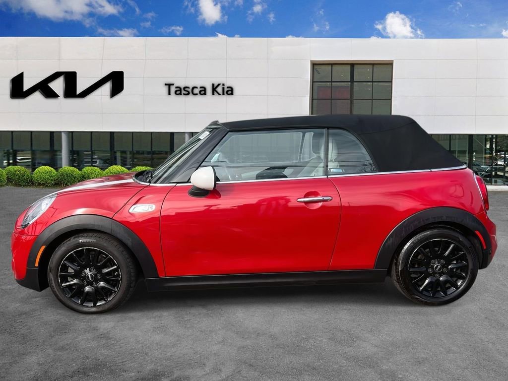 Used 2017 MINI Cooper S image 4