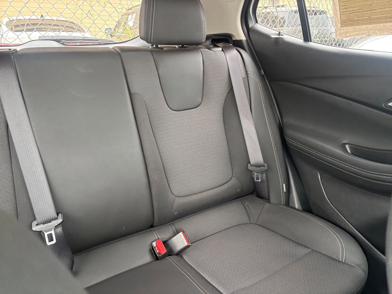 Used 2025 Buick Encore GX Preferred FWD image 36
