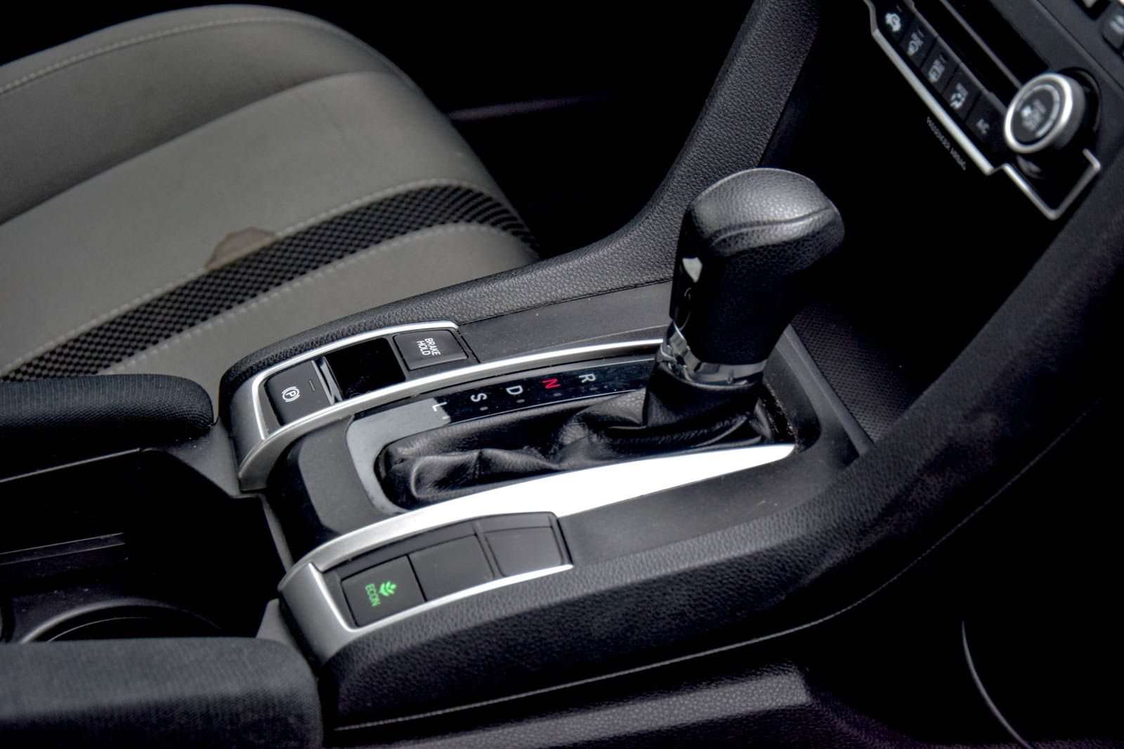 Used 2019 Honda Civic LX image 9