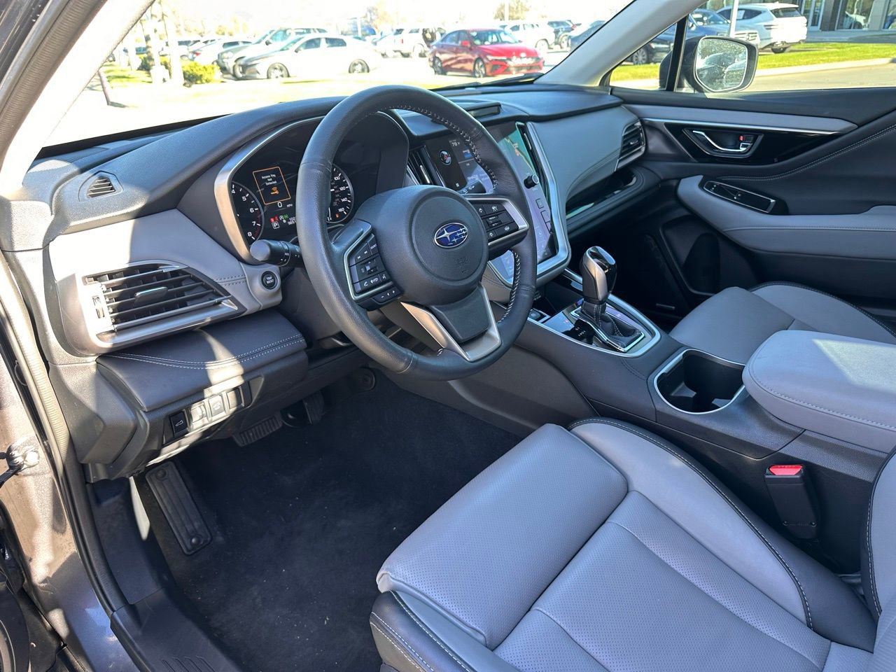 Used 2025 Subaru Outback Limited image 22