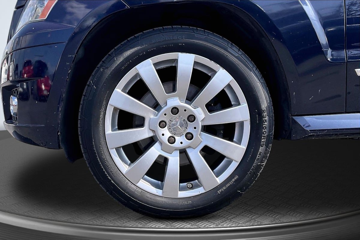 Used 2010 Mercedes-Benz GLK 350 4MATIC image 9