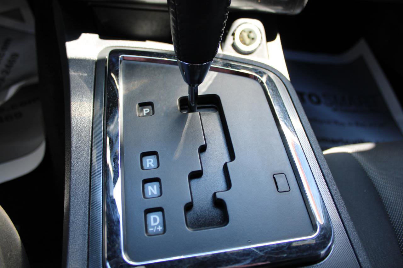 Used 2014 Dodge Challenger SXT RWD image 34