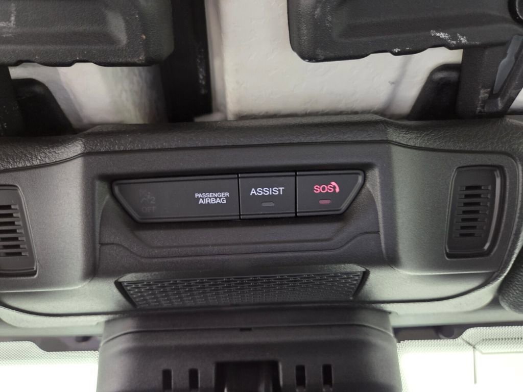 Used 2025 Jeep Wrangler Unlimited Sahara w/ Safety Group AWD/4WD image 21