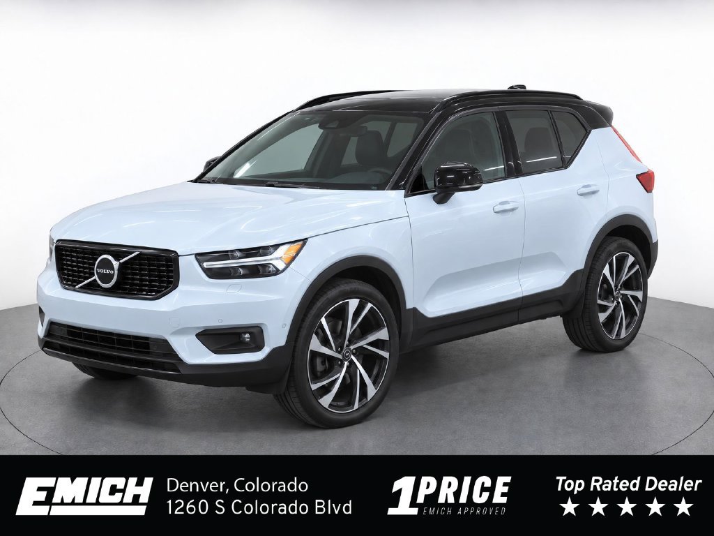 Used 2022 Volvo XC40 T5 R-Design w/ Advanced Package