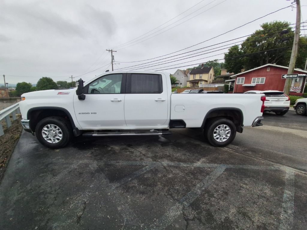 Used 2020 Chevrolet Silverado 2500 LT w/ All Star Edition AWD/4WD image 4
