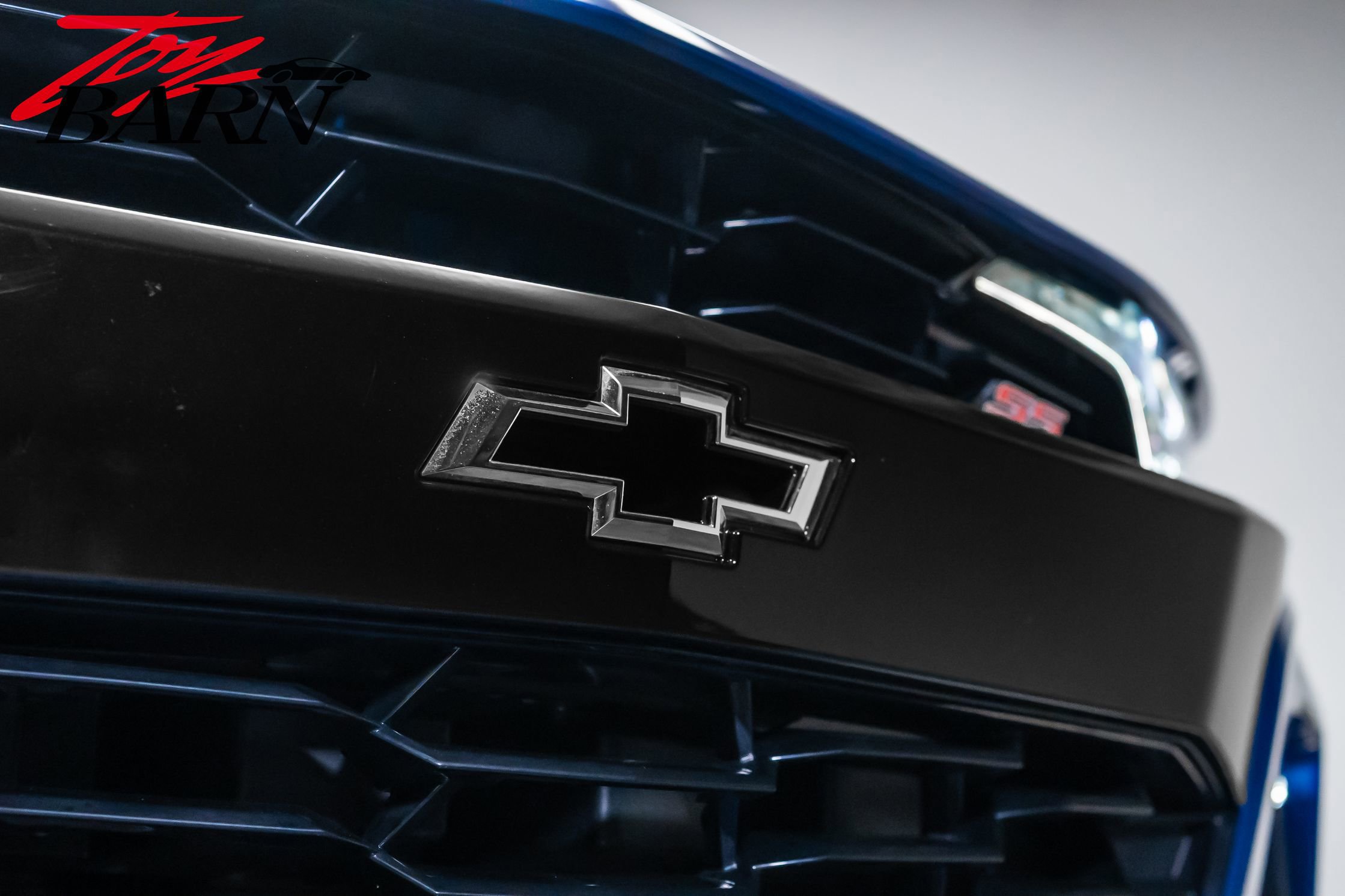 Used 2019 Chevrolet Camaro SS RWD image 9
