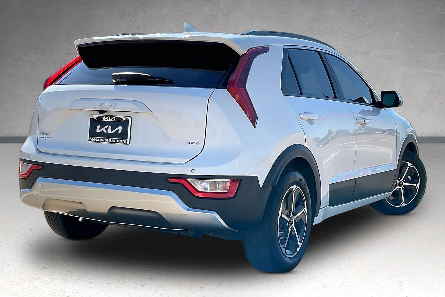 Certified 2024 Kia Niro EX FWD image 22