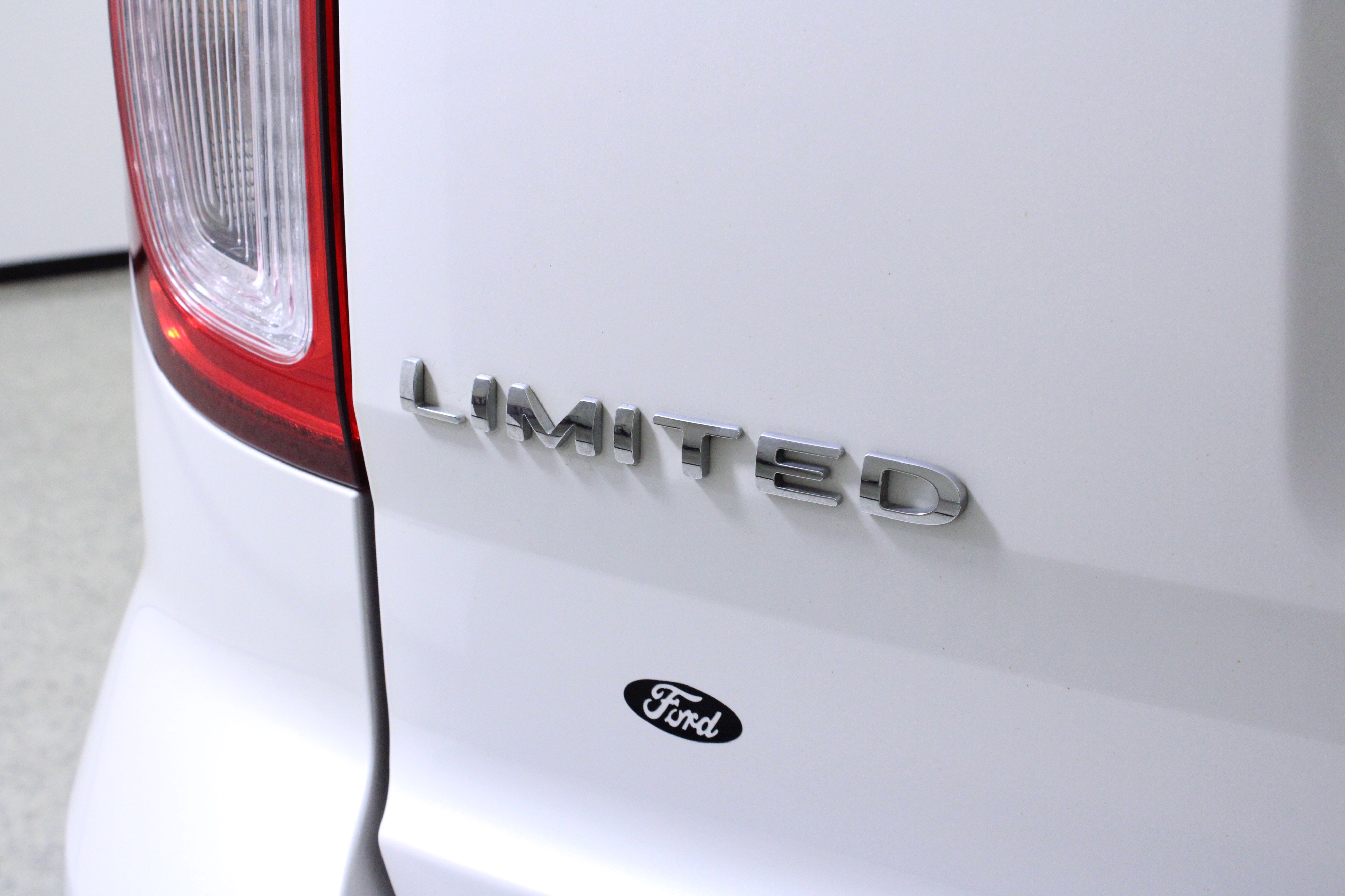 Used 2011 Ford Explorer Limited w/ 302A Rapid Spec Order Code image 9