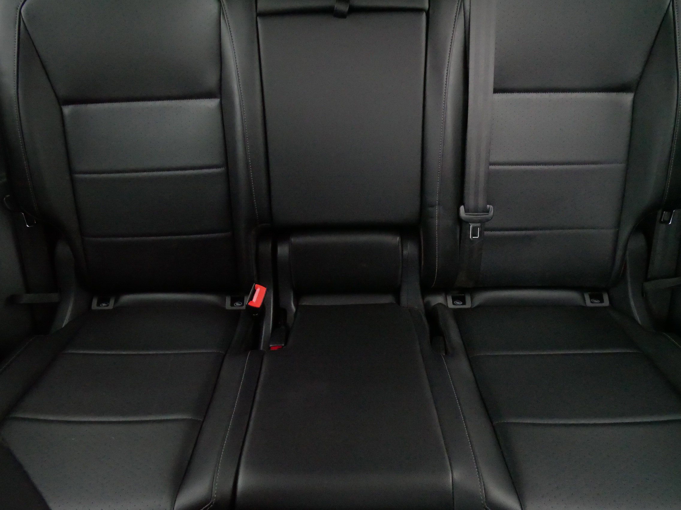 Certified 2020 Volkswagen Tiguan SE w/ Panoramic Sunroof Package image 13