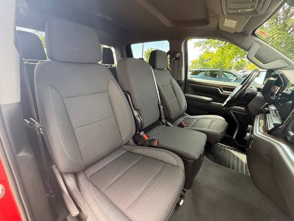 Used 2022 Chevrolet Silverado 1500 LT AWD/4WD image 29