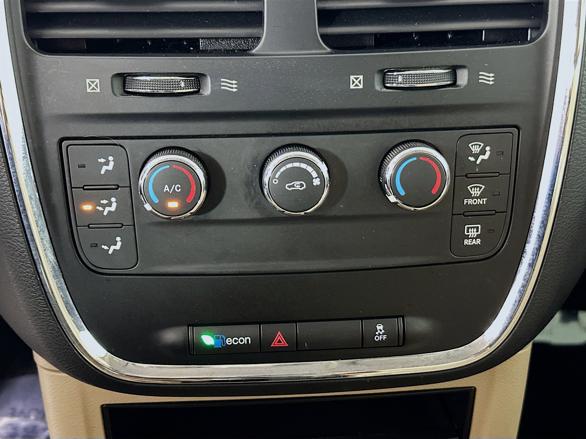 Used 2016 Dodge Grand Caravan SE w/ Quick Order Package 29E SE image 22