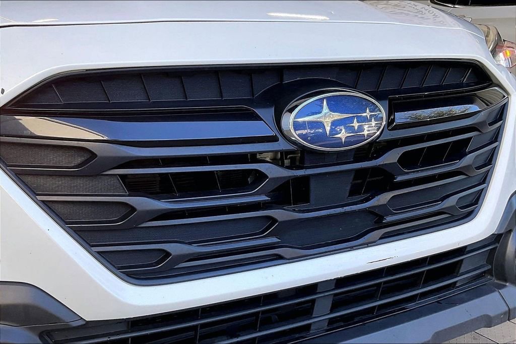 Used 2024 Subaru Outback Onyx Edition image 27