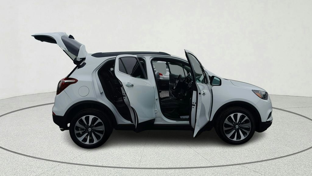Used 2022 Buick Encore Preferred w/ Safety Package image 14