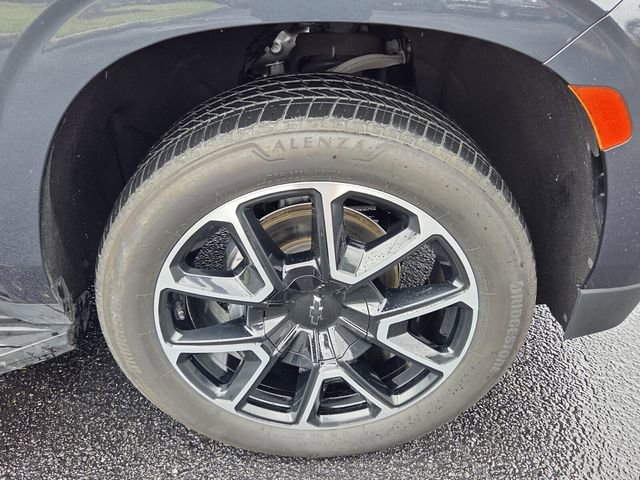 Used 2022 Chevrolet Tahoe RST w/ Luxury Package AWD/4WD image 8