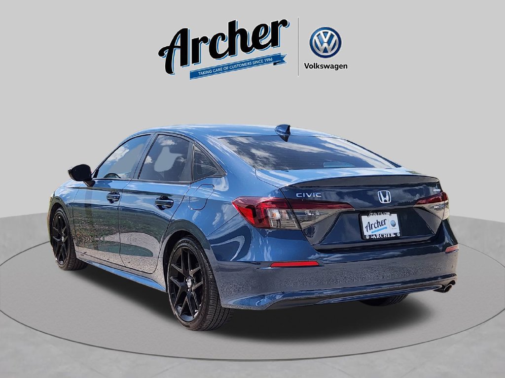 Used 2025 Honda Civic Sport image 4