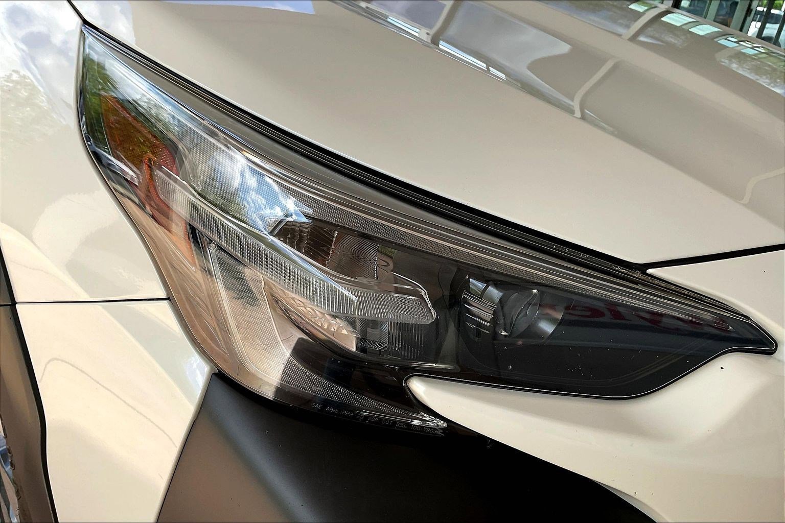 Used 2023 Subaru Outback Limited AWD/4WD image 30