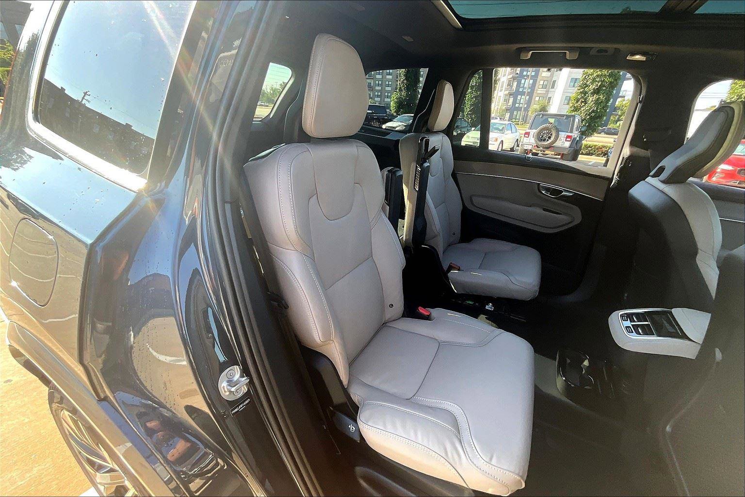 New 2026 Volvo XC90 B6 Ultra w/ Protection Package Premier image 15