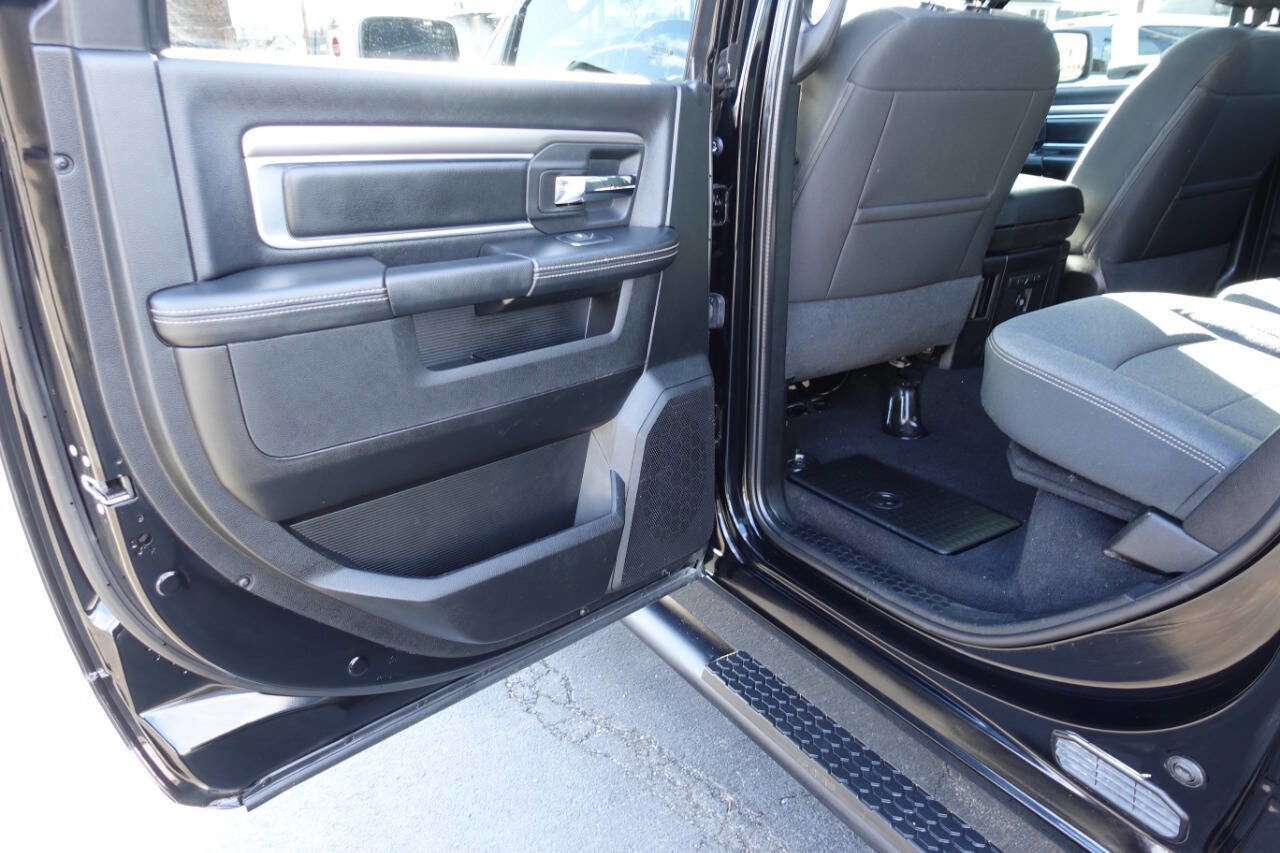Used 2021 RAM 1500 Classic Warlock image 21