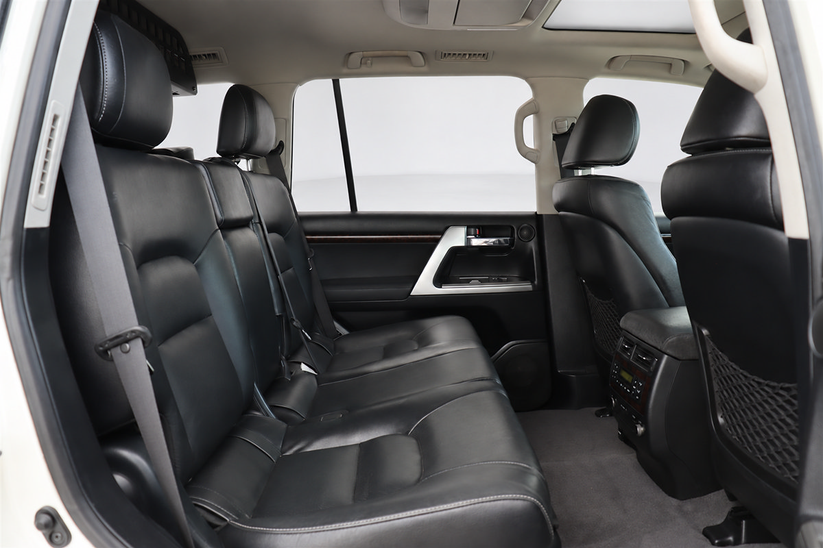 Used 2015 Toyota Land Cruiser AWD/4WD image 14
