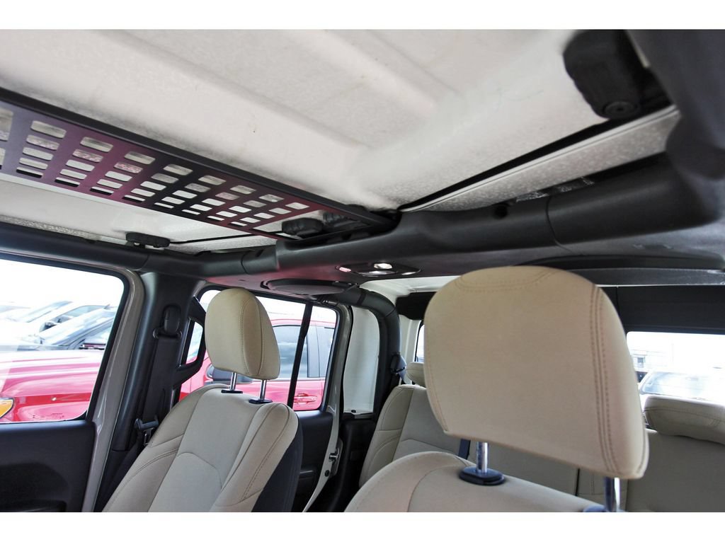Used 2020 Jeep Gladiator Sport w/ Trailer Tow Package AWD/4WD image 25