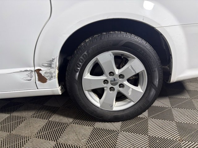 Used 2018 Dodge Grand Caravan SE image 24