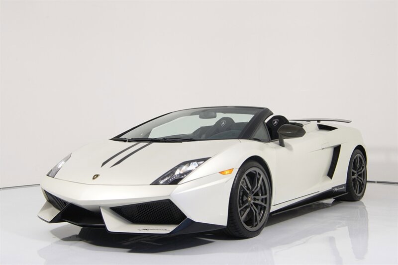 Used 2012 Lamborghini Gallardo LP 570-4 Performante AWD/4WD image 4