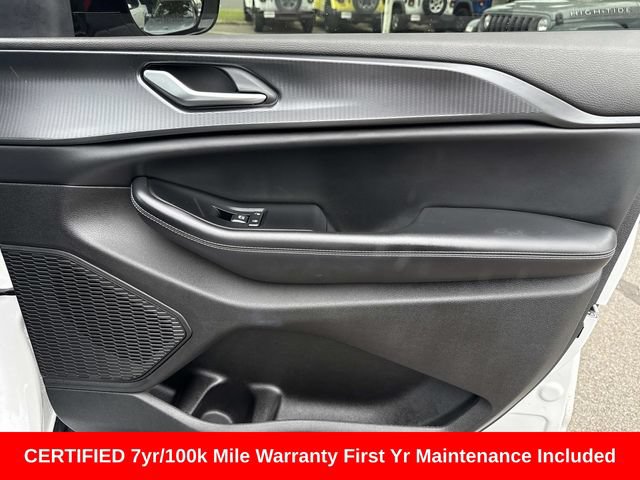 Certified 2023 Jeep Grand Cherokee Altitude AWD/4WD image 8