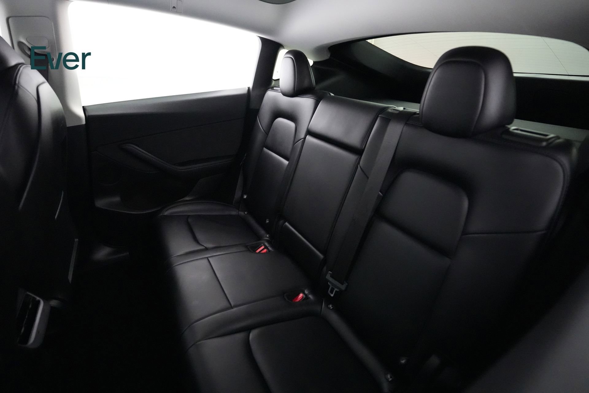 Used 2025 Tesla Model Y Performance image 24