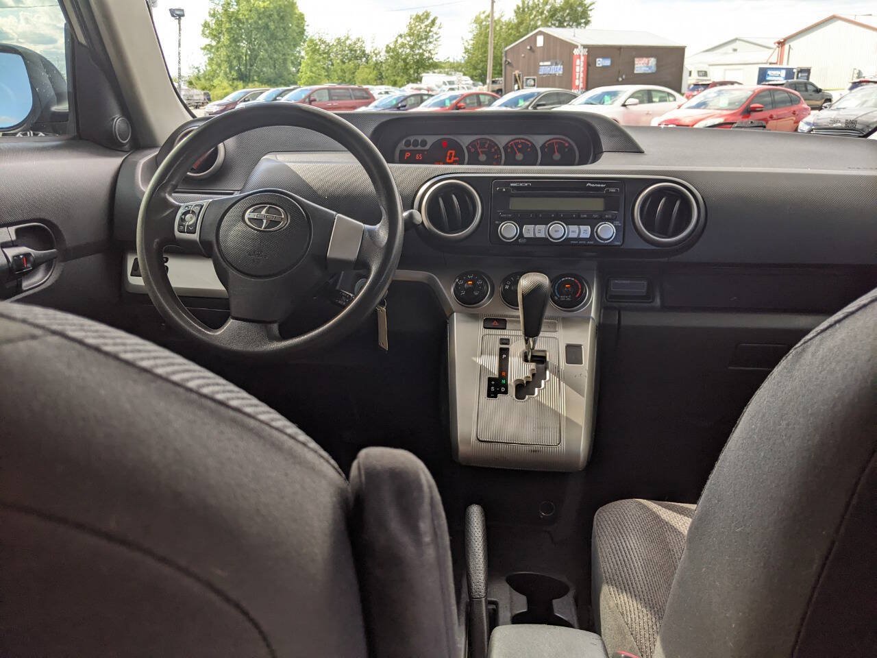 Used 2009 Scion xB FWD image 17
