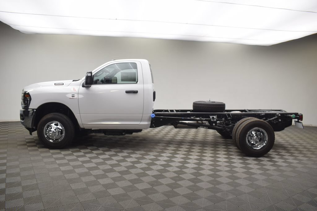 New 2026 RAM 3500 Tradesman w/ Chrome Appearance Group A AWD/4WD image 12
