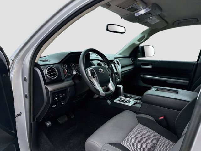 Used 2017 Toyota Tundra SR5 w/ SR5 Upgrade Package AWD/4WD image 24