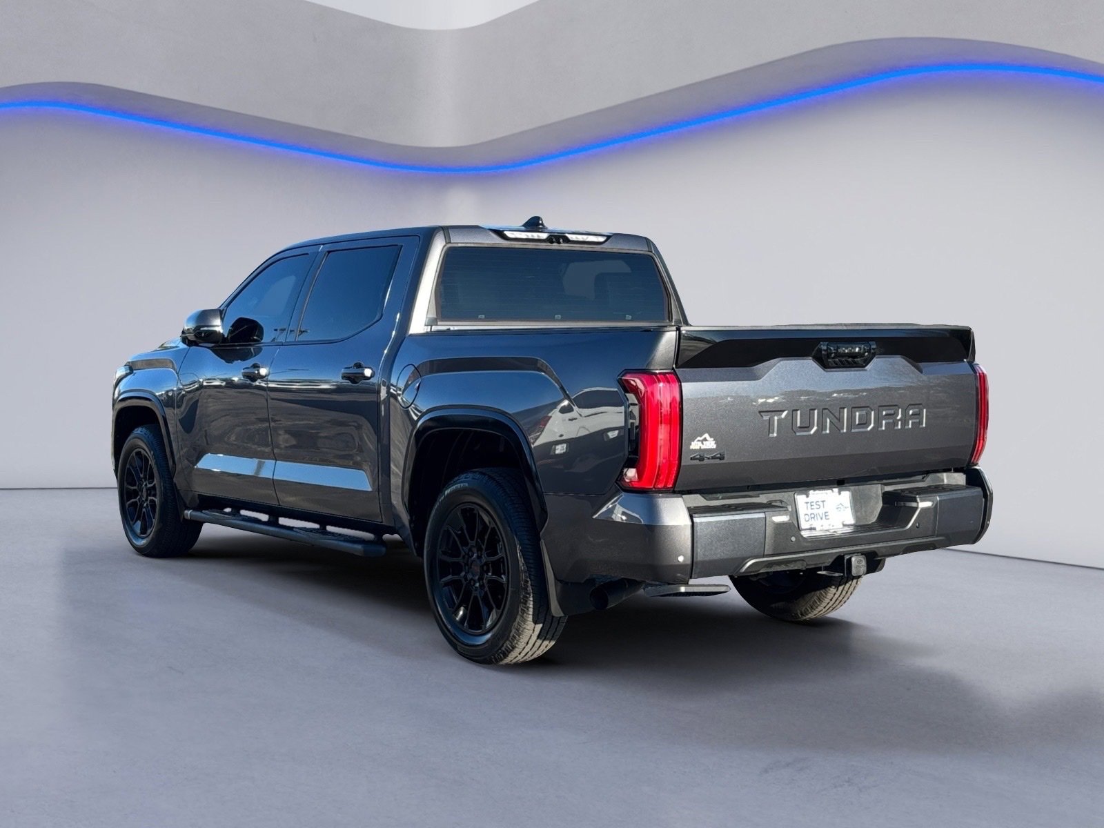 Used 2023 Toyota Tundra Platinum image 10