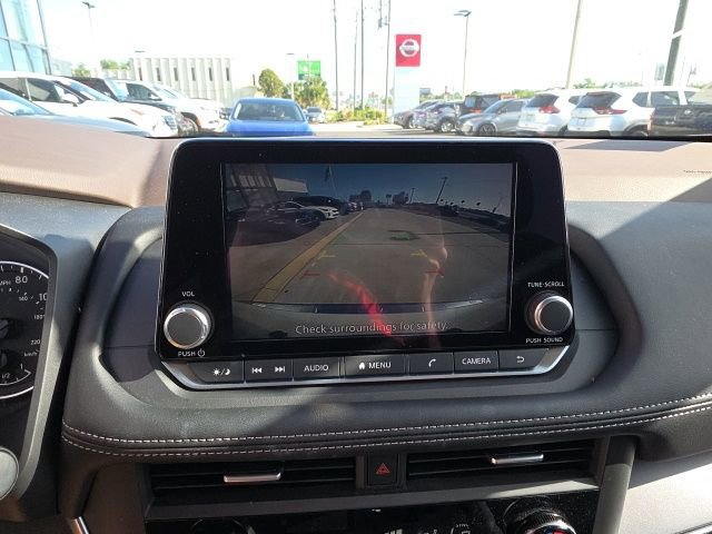 Used 2023 Nissan Rogue SV image 19