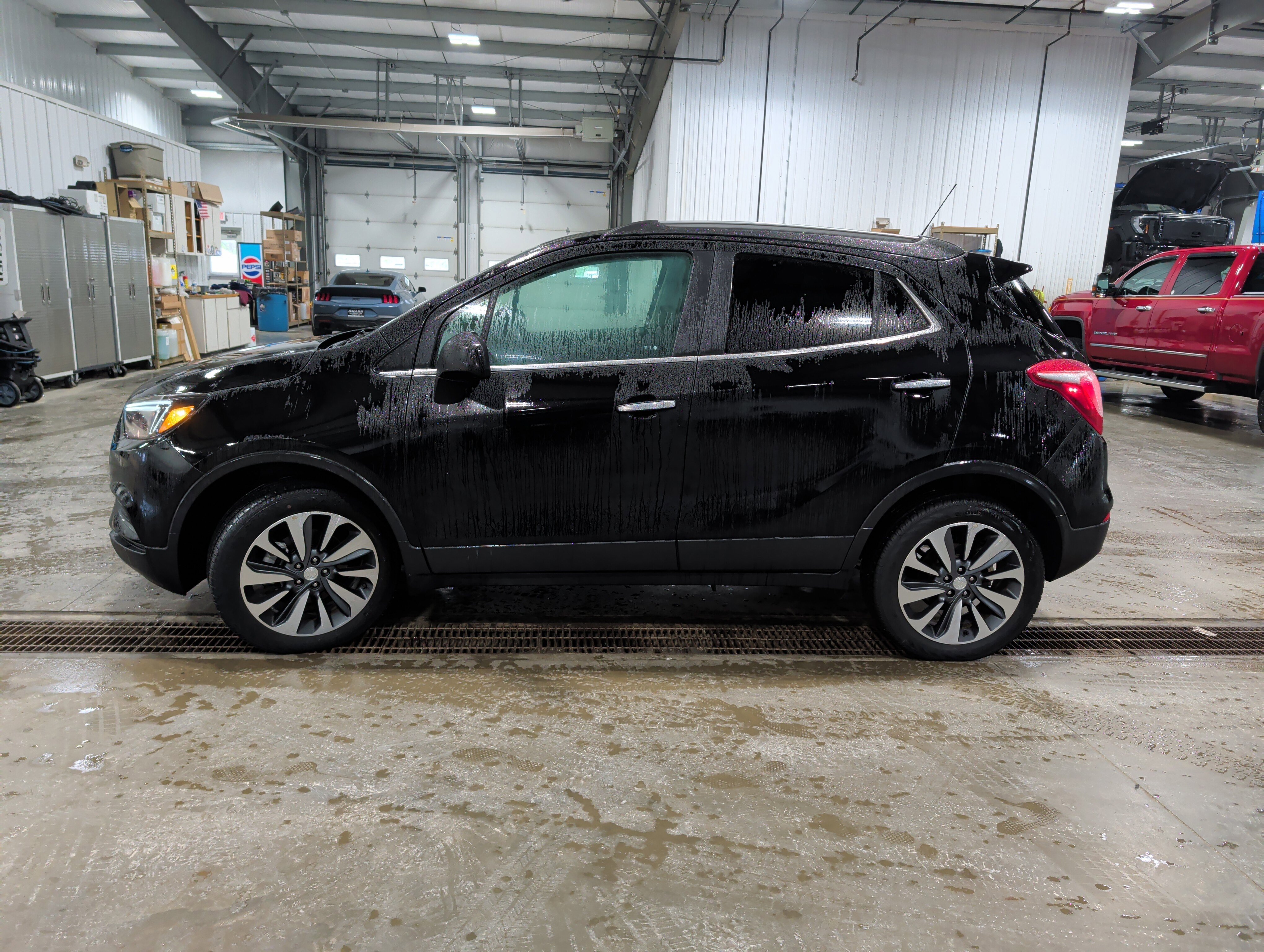 Used 2022 Buick Encore Preferred w/ Safety Package AWD/4WD image 5