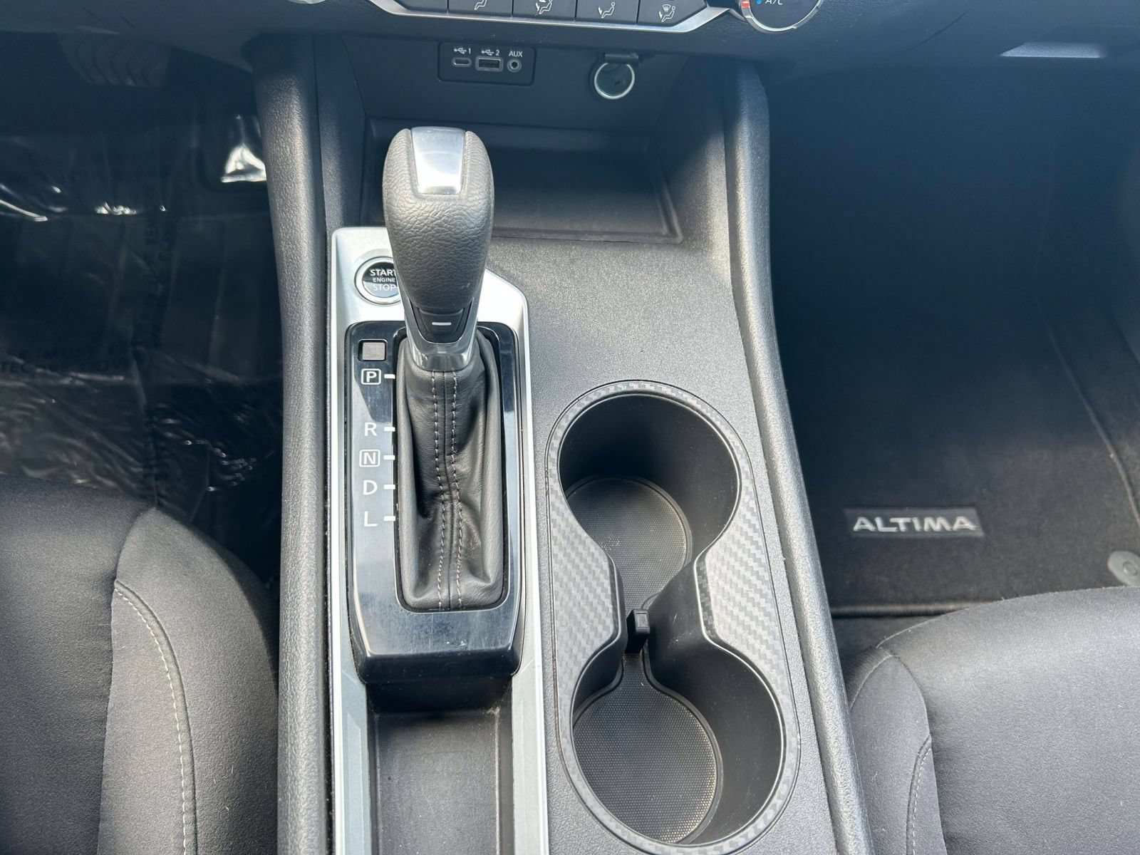 Used 2025 Nissan Altima 2.5 SV FWD image 31