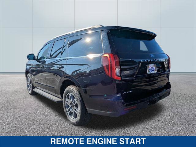 Certified 2025 Ford Expedition Active image 3