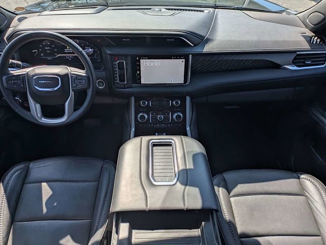 Used 2023 GMC Yukon Denali w/ LPO, Floor Liner Package AWD/4WD image 15