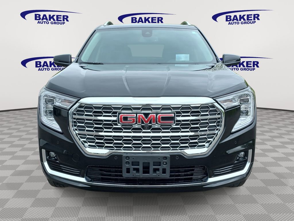 Used 2022 GMC Terrain Denali w/ Black Diamond Edition AWD/4WD image 2