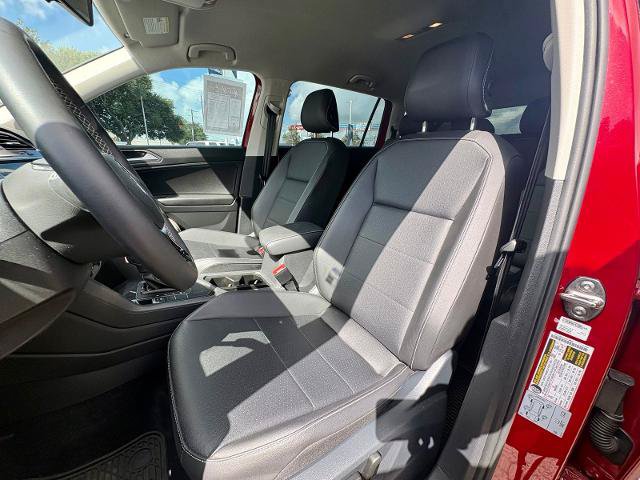 Used 2021 Volkswagen Tiguan SE FWD image 13