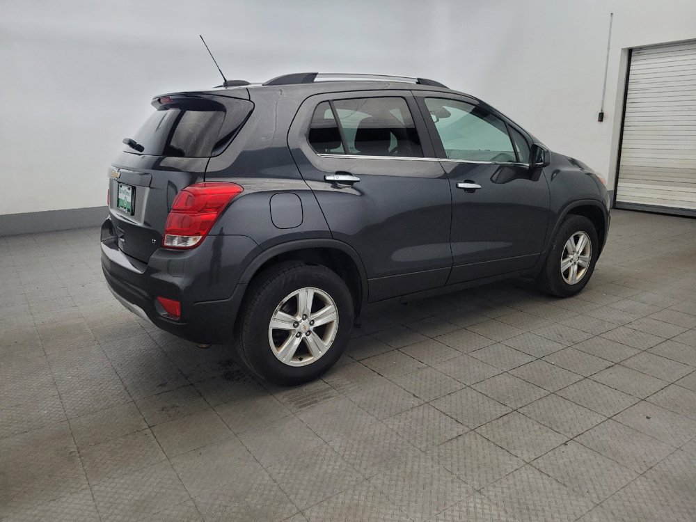 Used 2017 Chevrolet Trax LT w/ LT Convenience Package AWD/4WD image 10