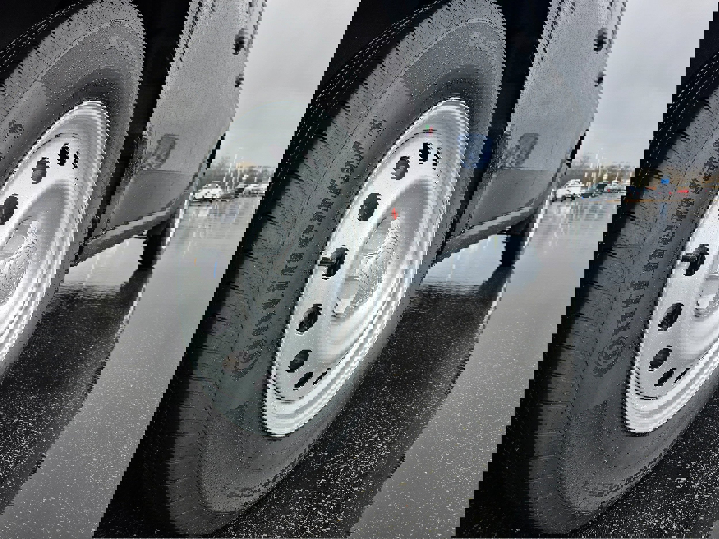 New 2026 Ford Maverick XL image 21