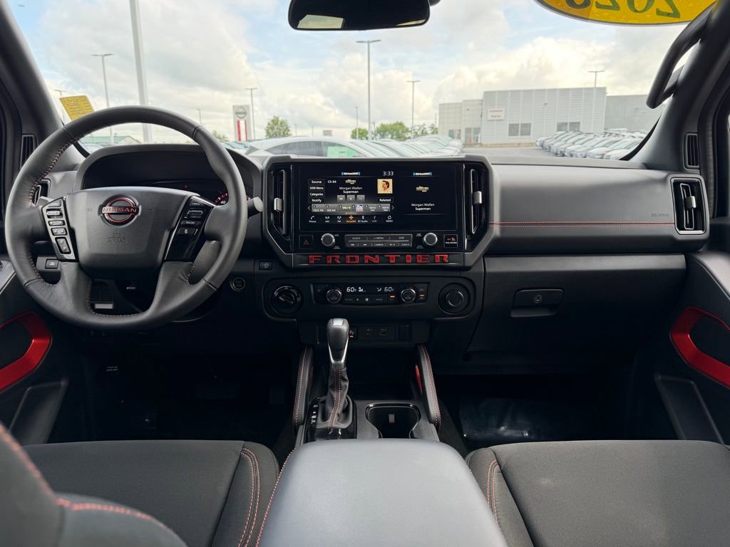 Used 2025 Nissan Frontier PRO-4X AWD/4WD image 26