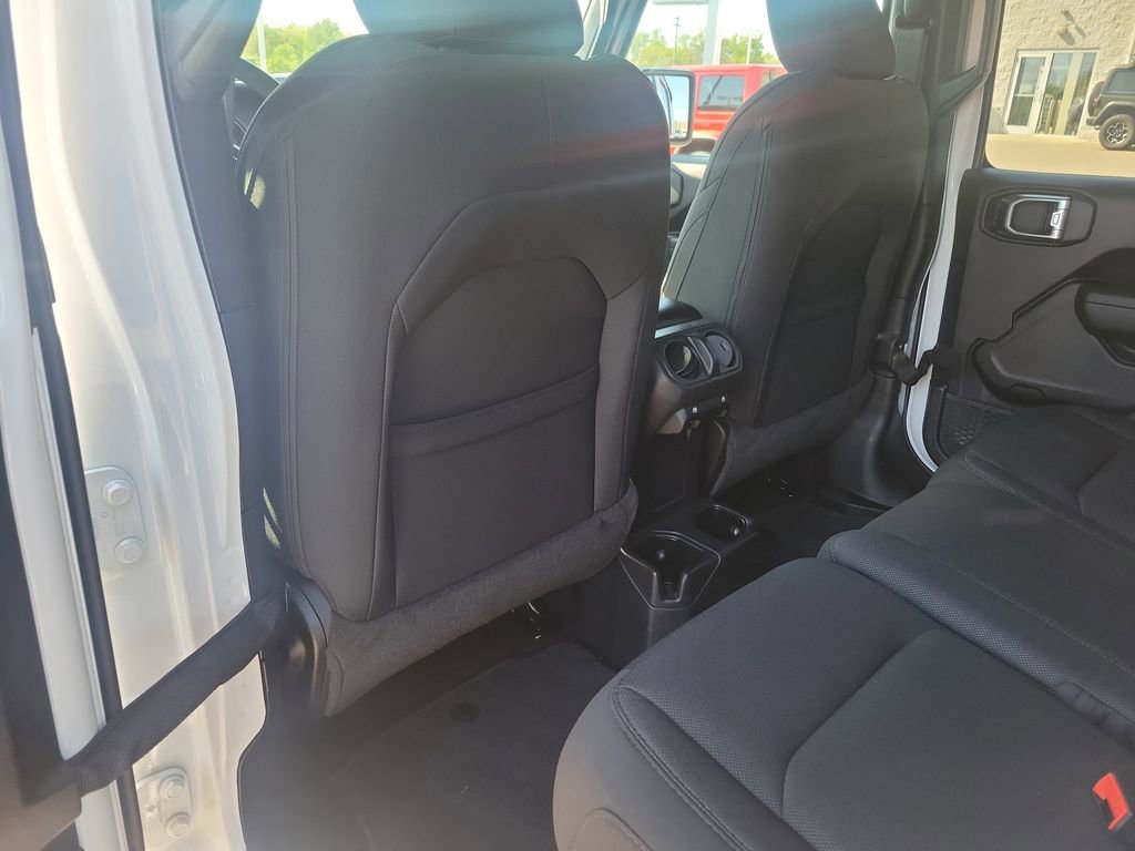 Used 2022 Jeep Wrangler Unlimited Sport AWD/4WD image 21