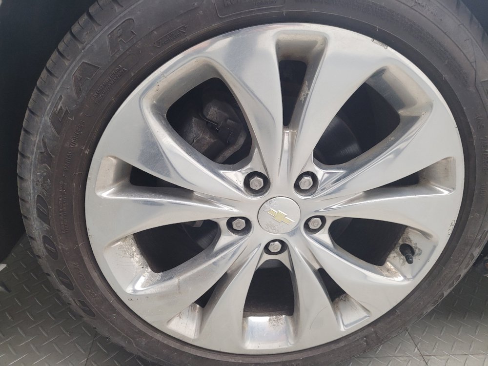 Used 2017 Chevrolet Malibu Premier FWD image 31