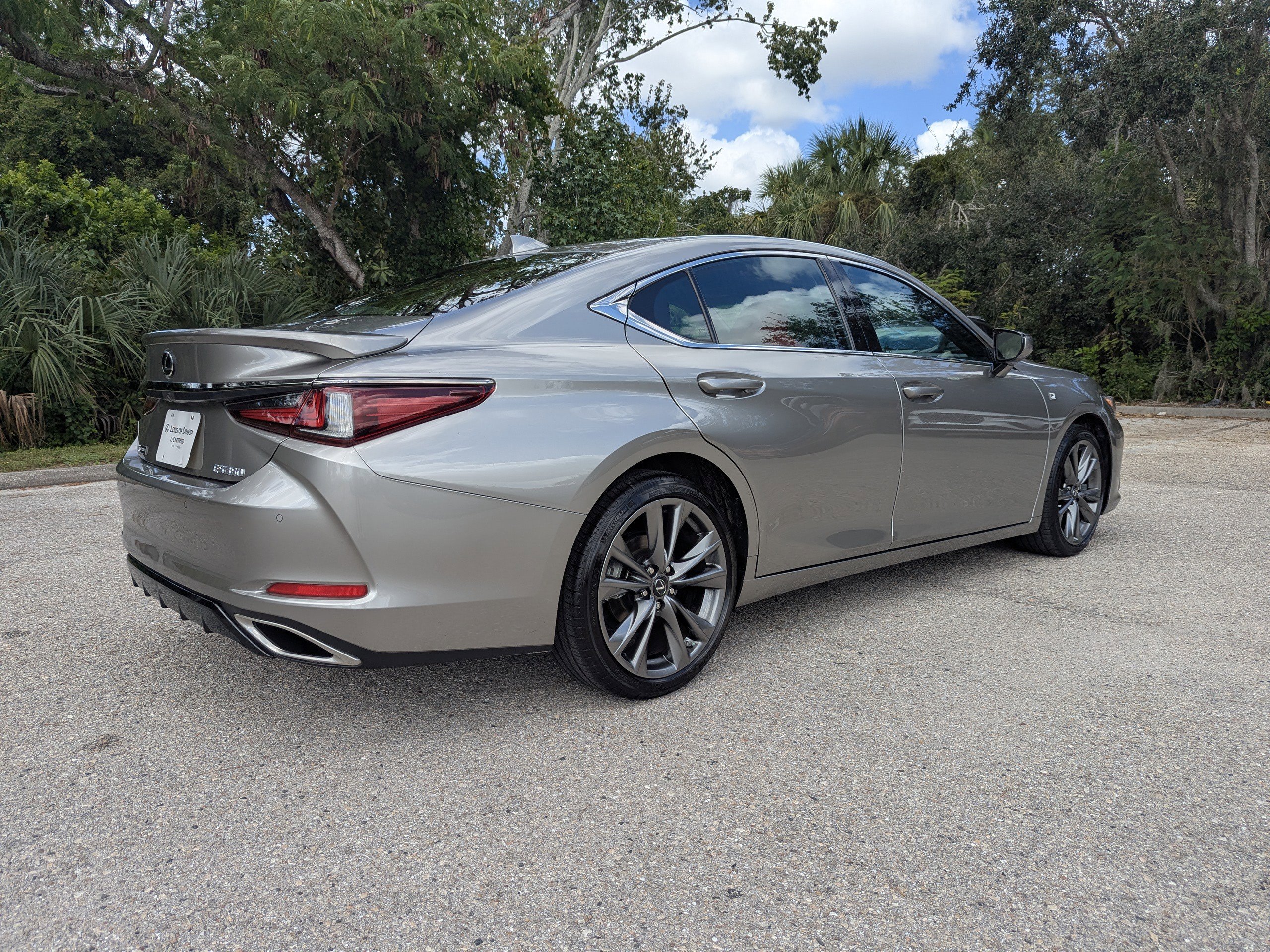 Used 2019 Lexus ES 350 F Sport image 4