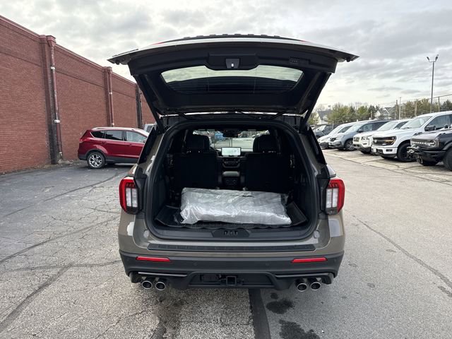 New 2026 Ford Explorer ST w/ Sun And Sound Package image 21
